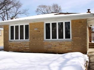 9353 Lawler Ave, Skokie, IL 60077