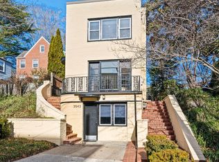 3543 Alton Pl NW, Washington, DC 20008