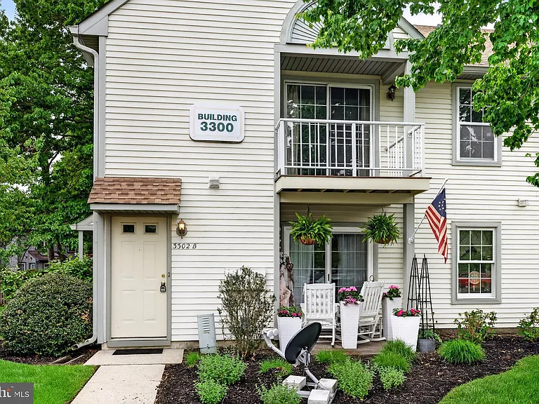 3302 Ramsbury Ct #B — Photo 1