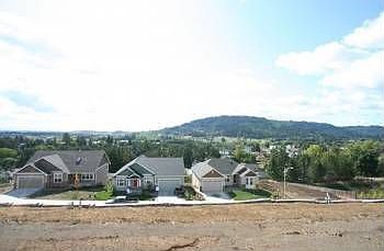 5th image of 538 Starlight Way