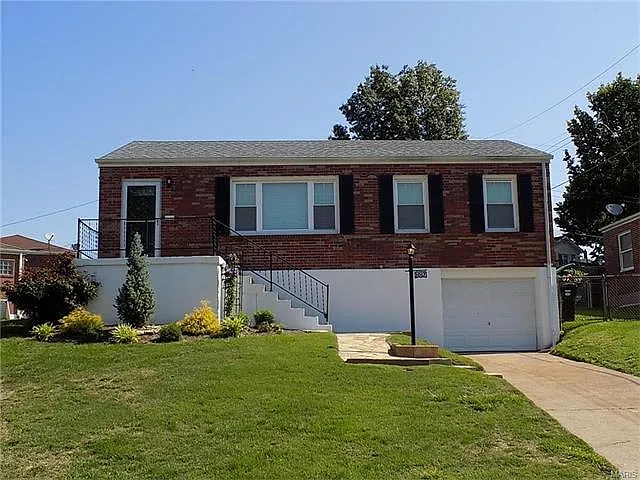 1017 Rainbow Dr photo 1