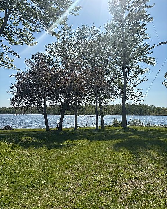 1st image of 2430 S Lacey Lake Rd