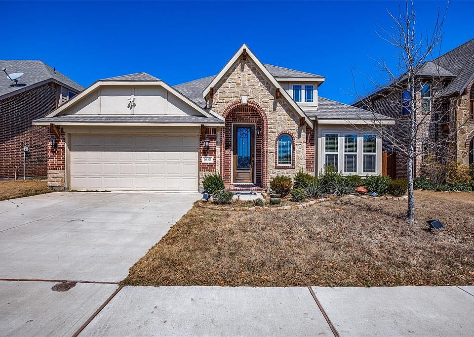 1st image of 608 Tierra Vista Way