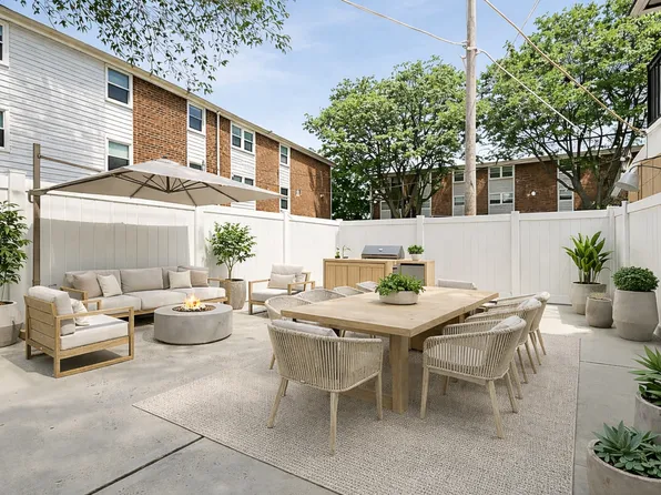 108 Eldert Street image 1 of 8