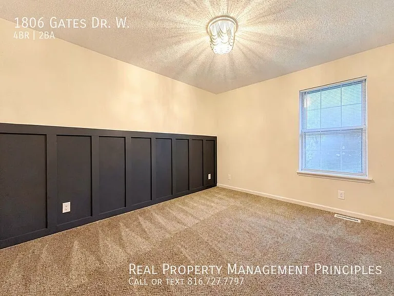 1806 Gates Dr W — Photo 11