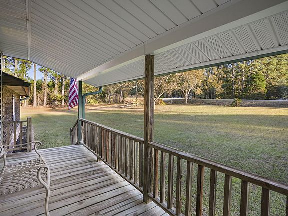 5th image of 2466 Norway Rd