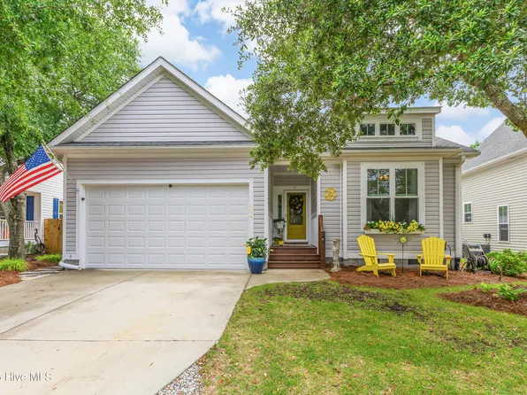 104 NE 63rd Street, Oak Island, NC 28465