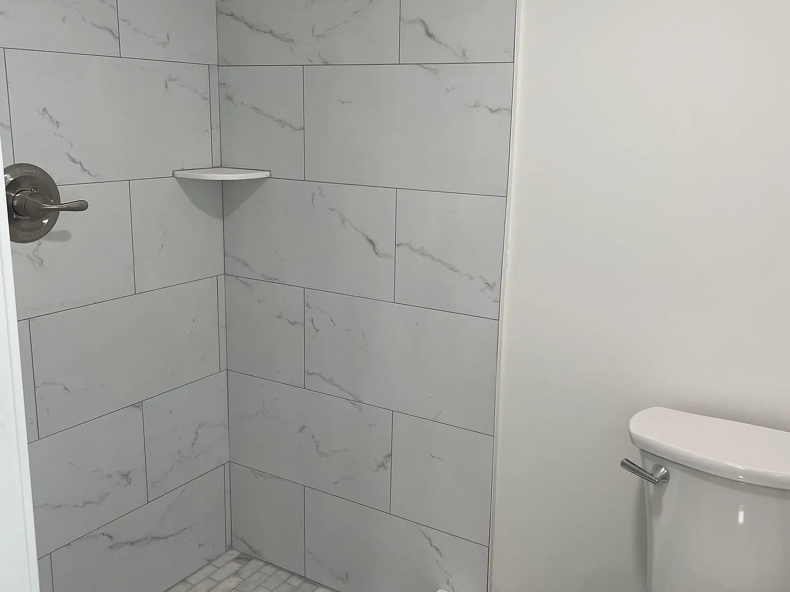 3 bed, 1.5 bath, 1100 sqft, $2,400 — Photo 4
