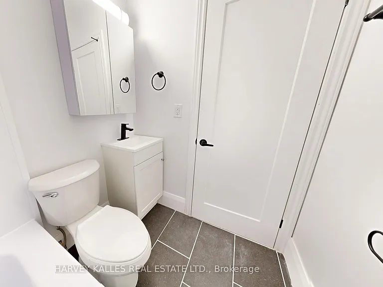 1252 Davenport Rd #1 — Photo 19