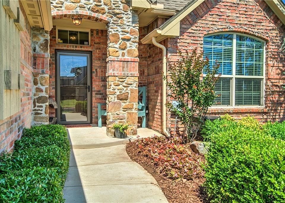1st image of 15513 Western Vista Dr