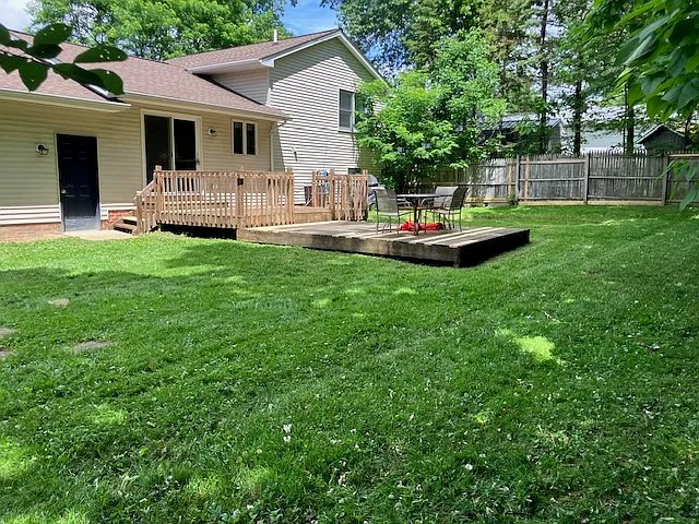 451 Robinhood Dr — Photo 37