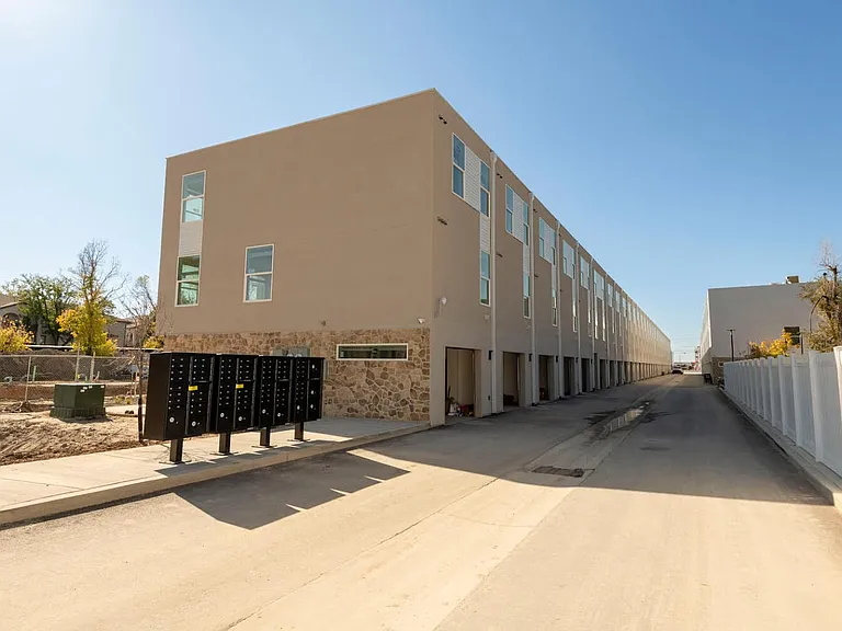 Park Place Townhomes — Photo 4
