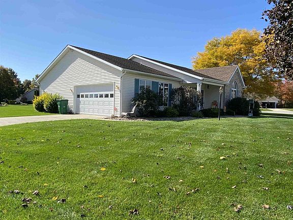 3rd image of 54273 Sagewood Dr