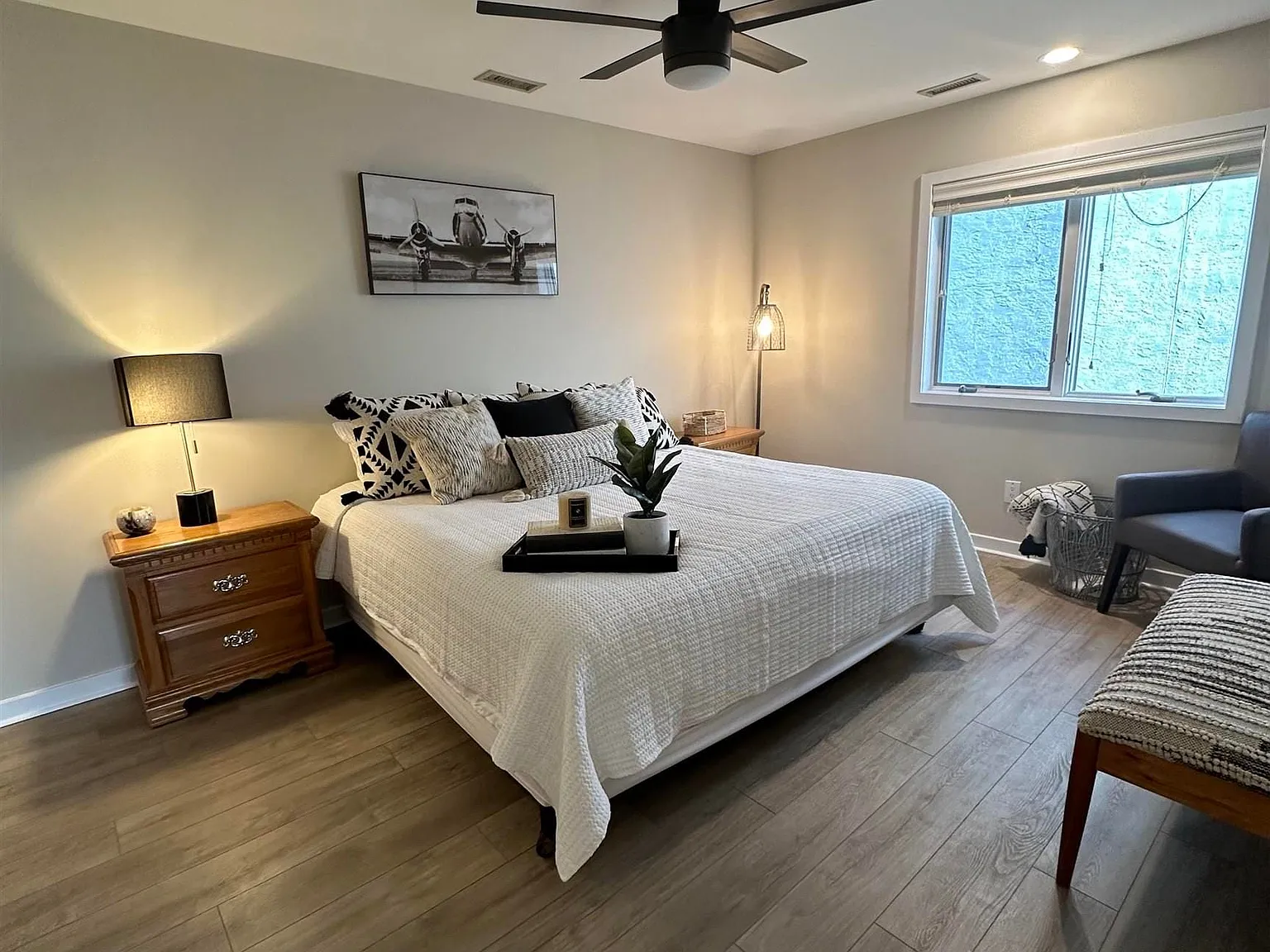 2 bed, 1.5 bath, $1,600 — Photo 4