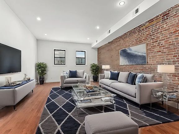 2nd image of 142 4th Ave APT 1