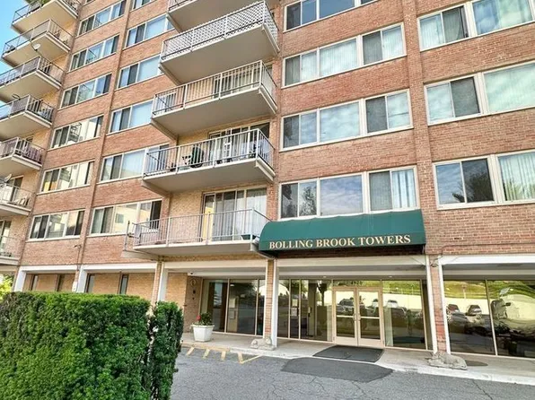 4520 King St APT 905, Alexandria, VA 22302