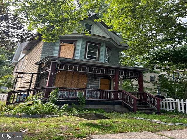 1st image of 608 Delsea Dr