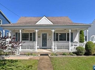 147 Alberta Dr, Saddle Brook, NJ 07663