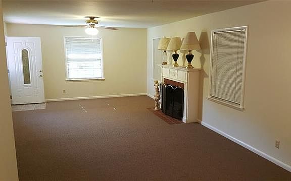 4th image of 306 N McKinney St