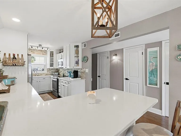 4751 Coquina Key Dr SE — Photo 9