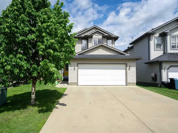213 S Parry Cres, Wood Buffalo, AB T9K 2T5