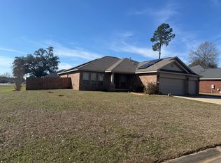 3070 Crown Creek Cir, Crestview, FL 32539