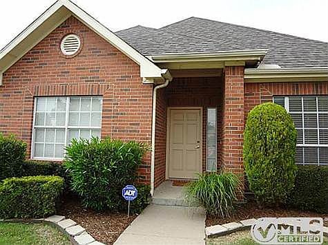 2nd image of 2713 Running Duke Dr