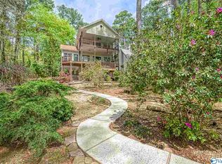 1161 Point Of Pnes, Guntersville, AL 35976