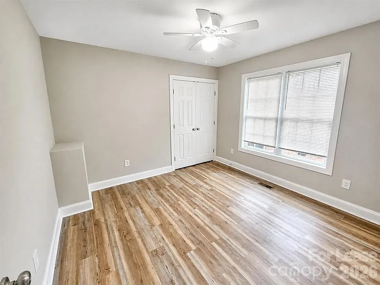 619 Flynwood Pl SW — Photo 8