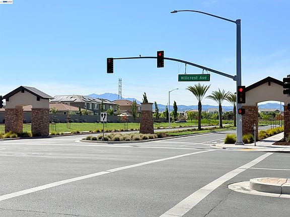 4th image of 5350 Sotto Way
