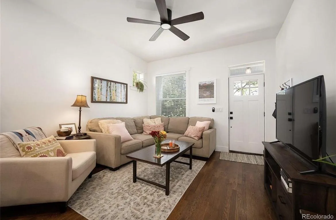 3 bed, 1224 sqft, $2,500 — Photo 4