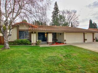 7049 Lazy River Way, Sacramento, CA