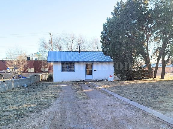 2nd image of 1017 W 14th Ln