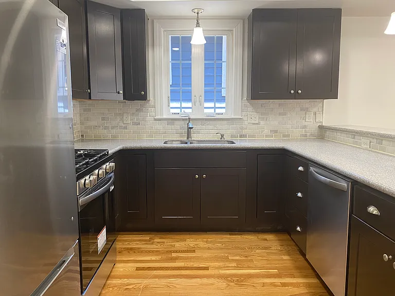 Fully Applianced Kitchen