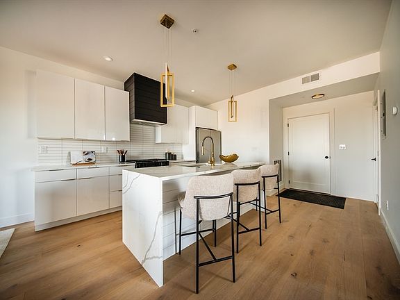 3rd image of 66 McGrath Hwy #507