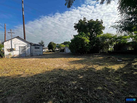 5th image of 1819 Alamo St