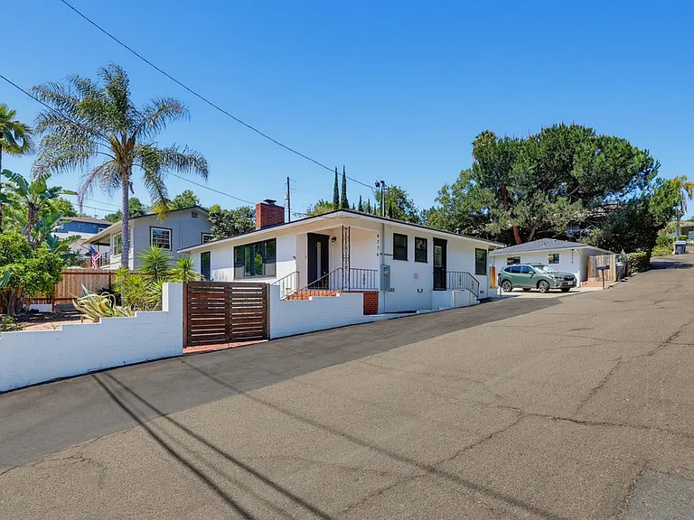 4776 Garfield St — Photo 1