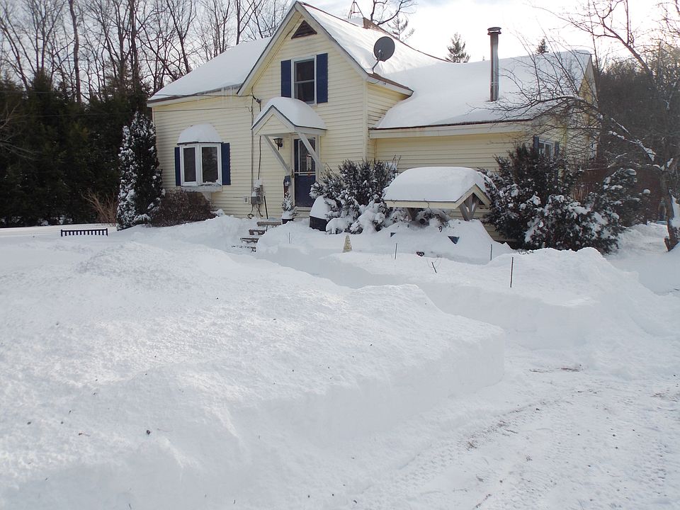 2nd image of 300 Beard Rd
