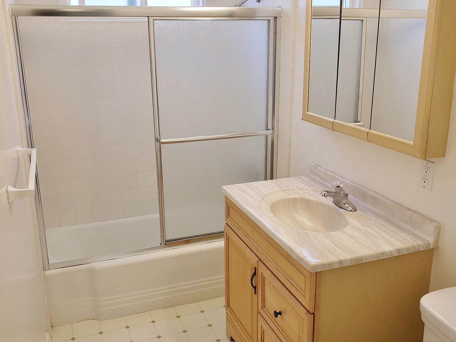 1 bed, 715 sqft, $1,695 — Photo 4