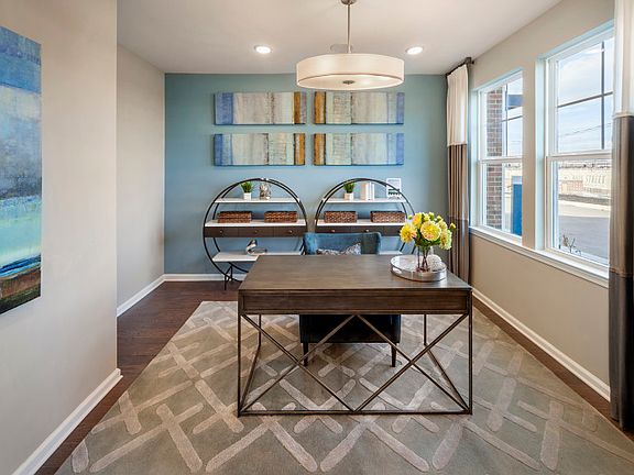 2nd image of 37 Audley St #37