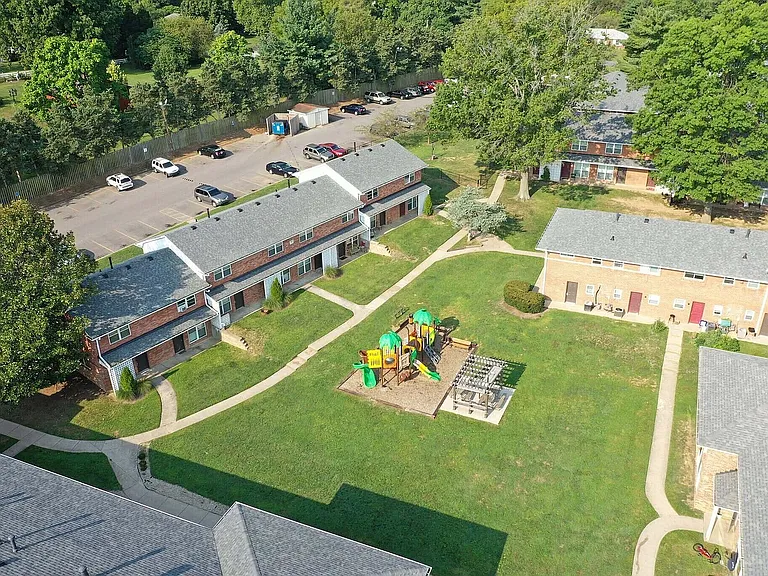 Cross Keys & Woodridge Exterior