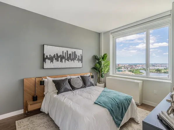 2319 3rd Avenue image 1 of 15