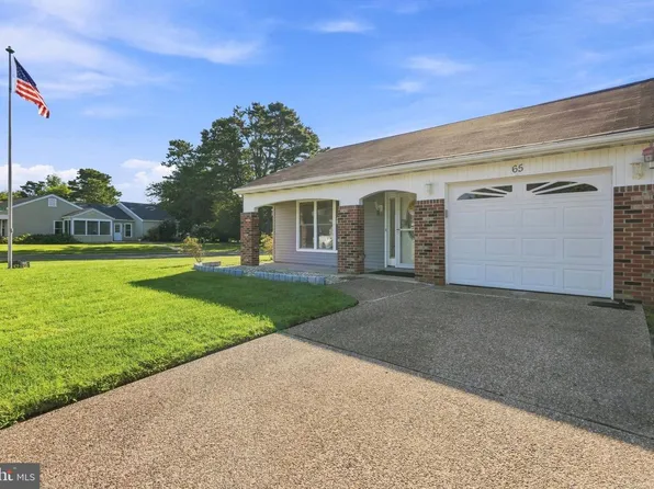 65 Westminster Dr S, Southampton, NJ 08088