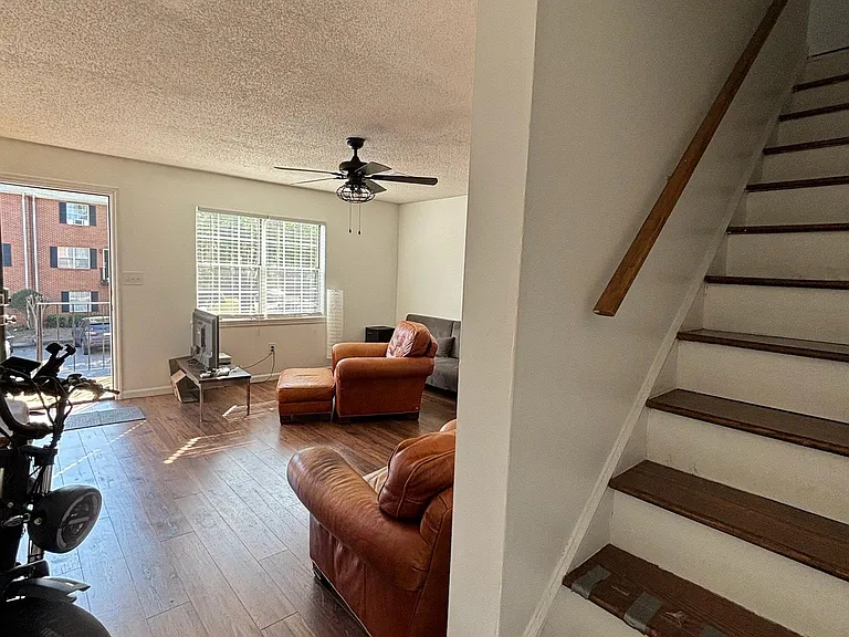 2165 S Milledge Ave #E1 — Photo 6