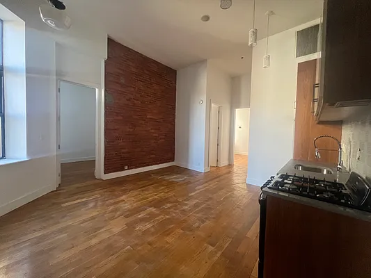 Rented by MADEHOME | media 10