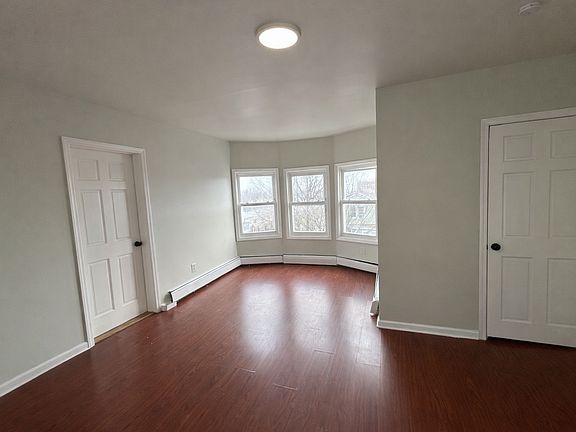 3rd image of 53 Seymour Ave Floor 3
