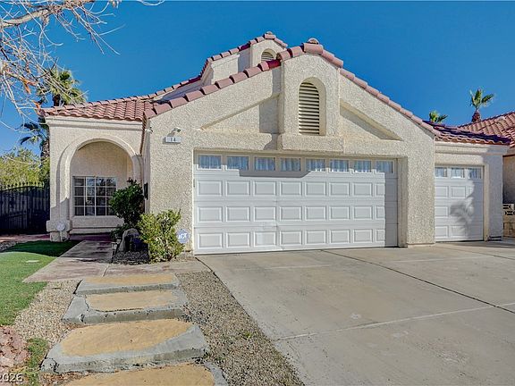 2nd image of 14 Barton Spring Cir