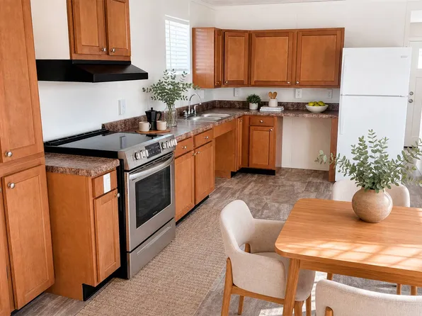 2500 Farm Bureau Rd #267, Manhattan, KS 66502
