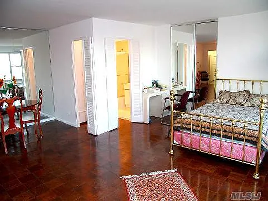 Sold by Better Homes & Gardens FH Realty | media 6