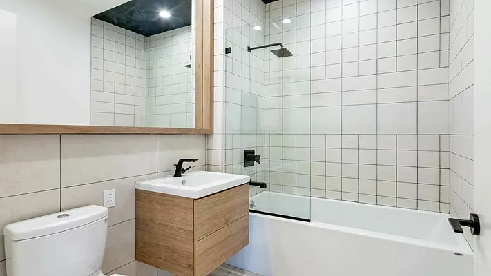 Rented by Nooklyn NYC LLC | media 21